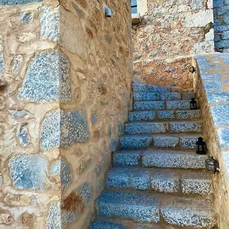 Kardiani Traditional Tower House In Mani Holiday home