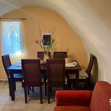 Holiday home Kardiani Traditional Tower House In Mani Ano Gardenitsa