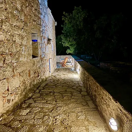 Kardiani Traditional Tower House In Mani * Ano Gardenitsa