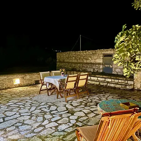 The Olive Tower In Mani Semesterbostad *