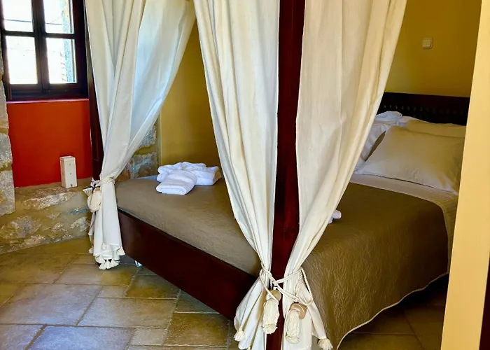 The Olive Tower In Mani Vakantiehuis *