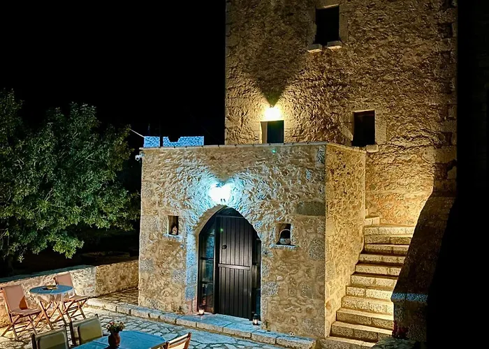 Vakantiehuis The Olive Tower In Mani *