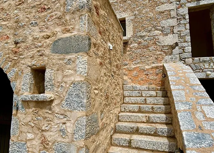 The Olive Tower In Mani Ferienhaus